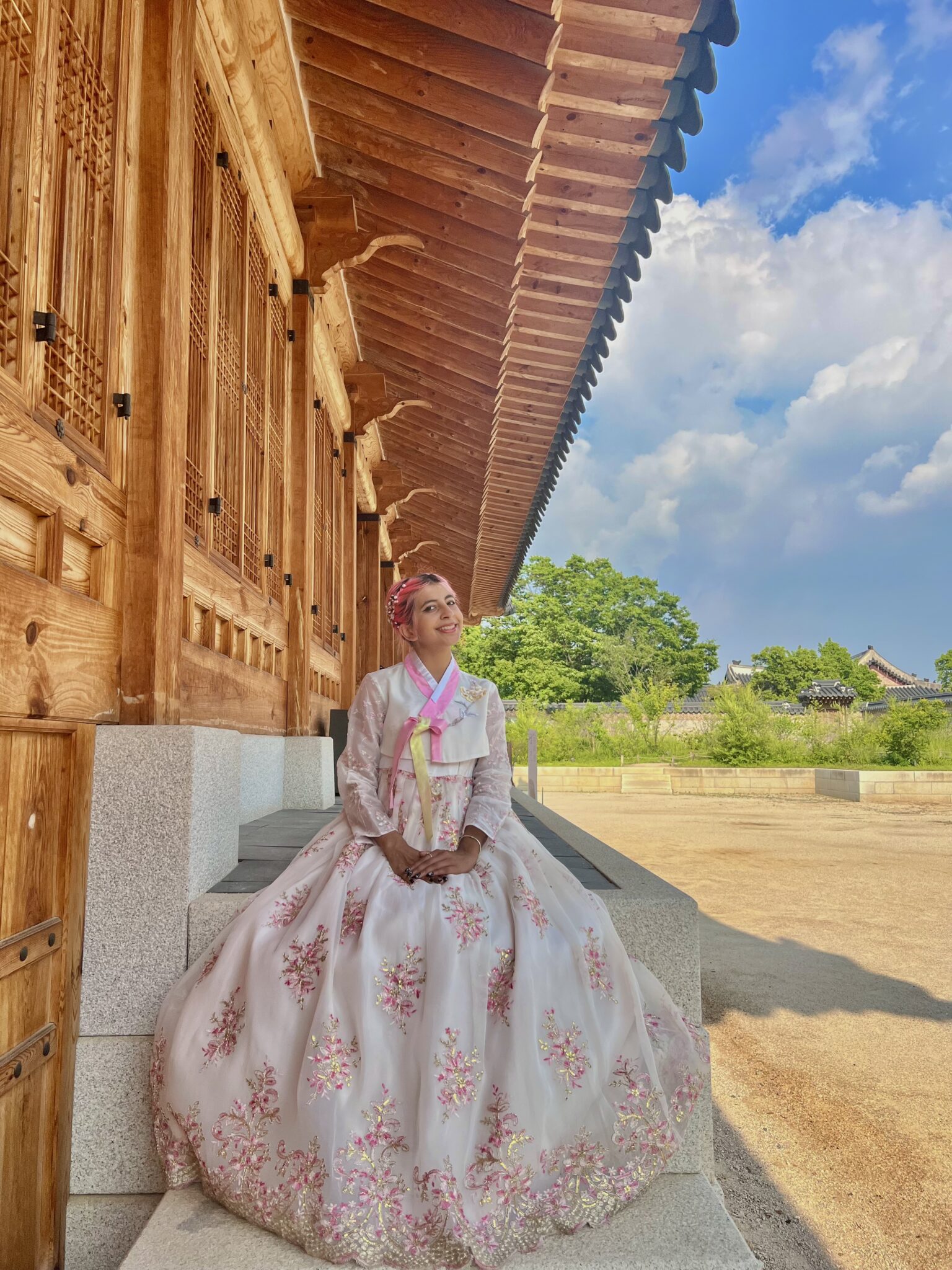 Student in traditional Korean dress